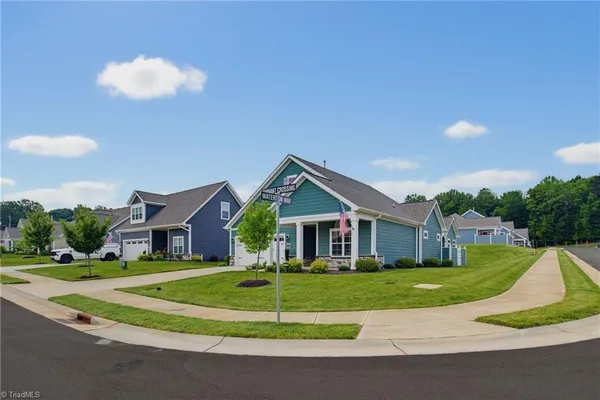 Property Slideshow image 3 of 39 | 570 tarrant xing, Kernersville, NC, 27284