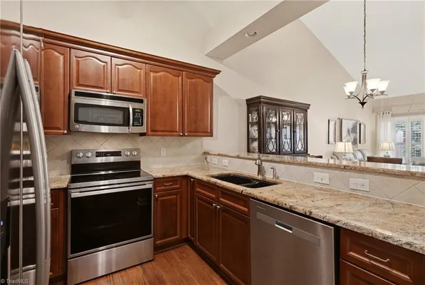 Property Slideshow image 3 of 31 | 400 dornoch dr, Winston-Salem, NC, 27107