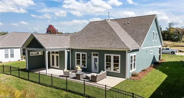 Property Slideshow image 2 of 43 | 5227 sunny brook ct, Clemmons, NC, 27012