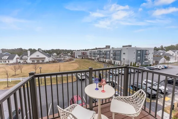 Property Slideshow image 3 of 35 | 1 mariners way unit 309, Plymouth, MA, 02360