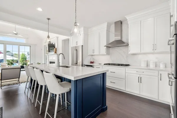 Property Slideshow image 2 of 14 | 7 pioneer rd unit 7, Framingham, MA, 01701