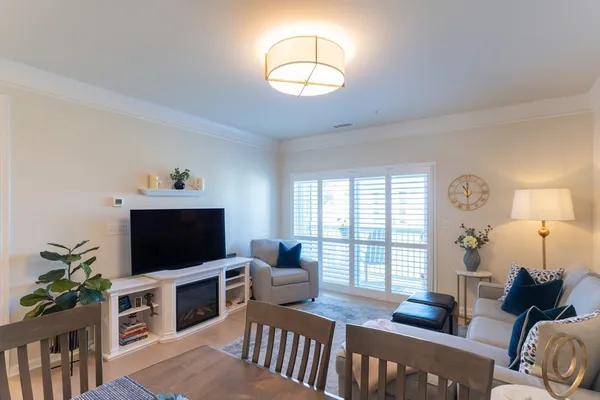 Property Slideshow image 3 of 36 | 12208 peters farm way # 12208, Westborough, MA, 01581