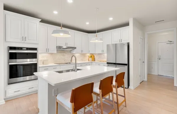 Property Slideshow image 2 of 35 | 320 martins lndg 411, North Reading, MA, 01864