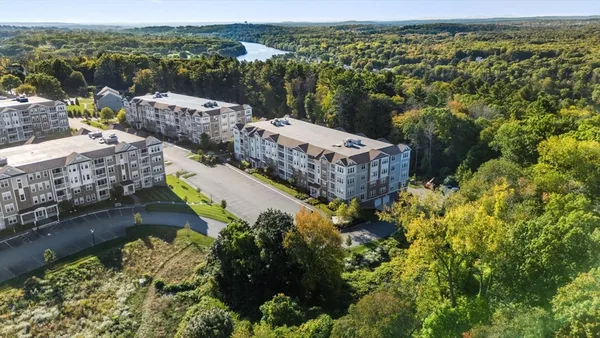 Property Slideshow image 2 of 30 | 4 francis dr 105, Andover, MA, 01810