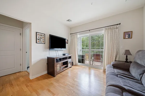 Property Slideshow image 3 of 27 | 130 trotter rd 1309, Weymouth, MA, 02190