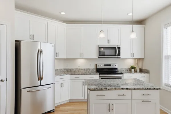 Property Slideshow image 2 of 37 | 2 francis dr 213, Andover, MA, 01810