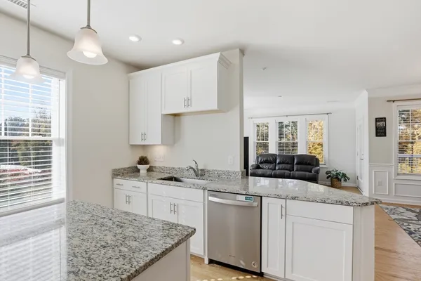 Property Slideshow image 3 of 37 | 2 francis dr 213, Andover, MA, 01810