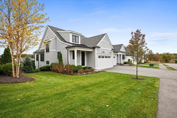 Property Slideshow image 2 of 37 | 9 hawk ln # 28, Framingham, MA, 01701