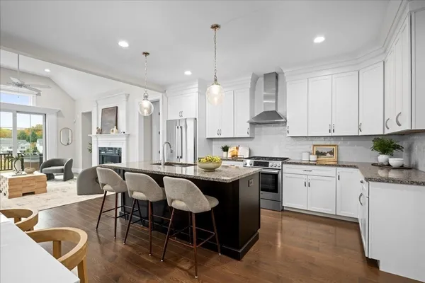 Property Slideshow image 3 of 37 | 9 hawk ln # 28, Framingham, MA, 01701