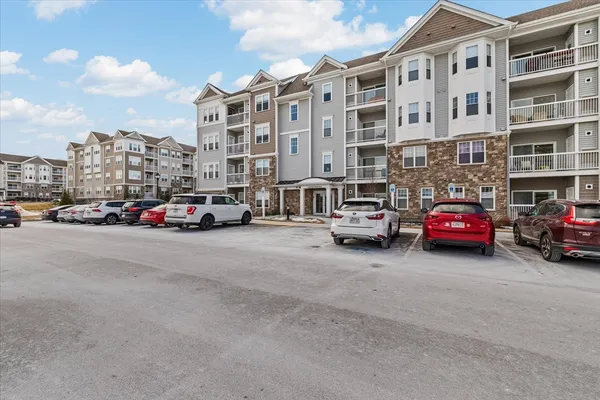 Property Slideshow image 2 of 34 | 4203 peters farm way 203, Westborough, MA, 01581