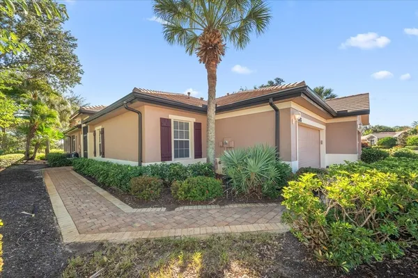 Property Slideshow image 3 of 42 | 10616 vicenza ct, Fort Myers, FL, 33913