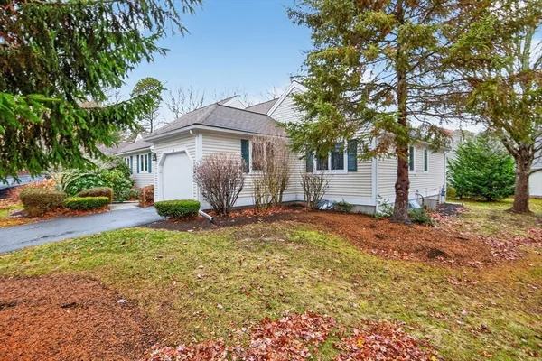 Property Slideshow image 2 of 42 | 18 windward st # 18, Mashpee, MA, 02649