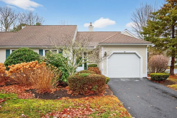 Property Slideshow image 3 of 42 | 18 windward st # 18, Mashpee, MA, 02649