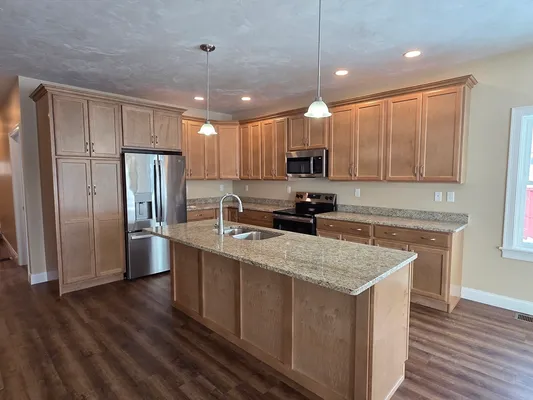 Property Slideshow image 3 of 9 | 12 fidelity dr # 6, Rutland, MA, 01543