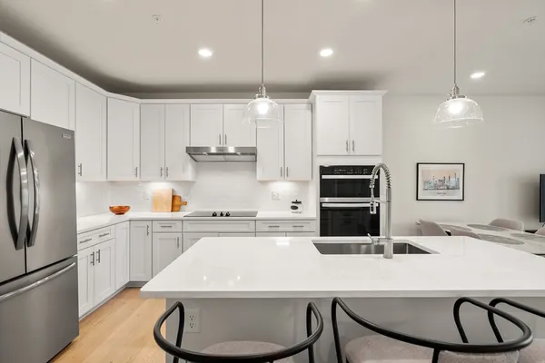 Property Slideshow image 2 of 22 | 280 martins lndg 312, North Reading, MA, 01864