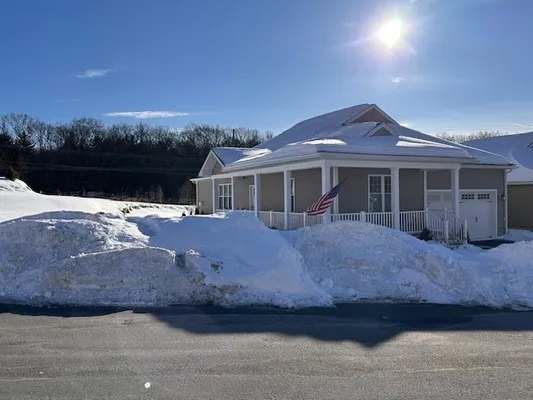 Property Slideshow image 3 of 37 | 61 spring hill dr # 61, Uxbridge, MA, 01569