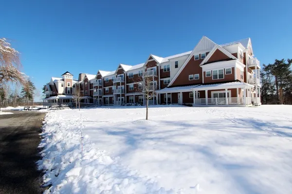 Property Slideshow image 3 of 39 | 57 long point rd unit 208, Lakeville, MA, 02347