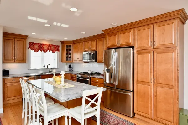 Property Slideshow image 3 of 22 | 25 carriage ln # 25, Duxbury, MA, 02332