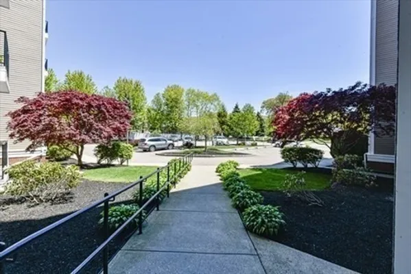 Property Slideshow image 2 of 28 | 989 e st 402, Dedham, MA, 02026