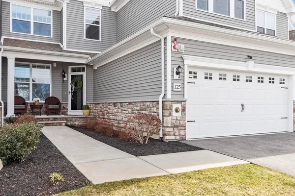 Property Slideshow image 2 of 35 | 125 phoebe st 125, Methuen, MA, 01844