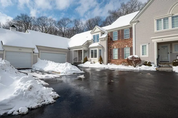 Property Slideshow image 2 of 34 | 14 baldwin ct 14, Westborough, MA, 01581