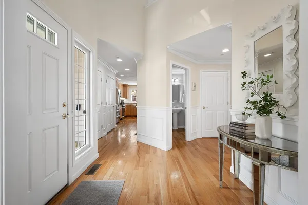 Property Slideshow image 3 of 34 | 14 baldwin ct 14, Westborough, MA, 01581