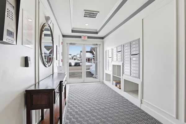 Property Slideshow image 3 of 38 | 2 francis dr 405, Andover, MA, 01810