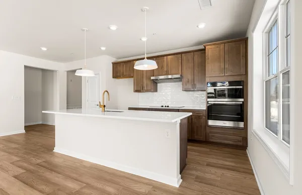 Property Slideshow image 2 of 39 | 320 martins lndg 207, North Reading, MA, 01864