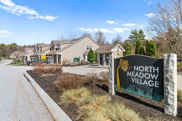 Property Slideshow image 2 of 39 | 10 white cedar dr 10, Middleton, MA, 01949