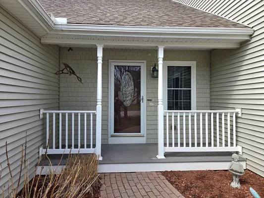 Property Slideshow image 2 of 36 | 16 brierly cir 16, Millbury, MA, 01527