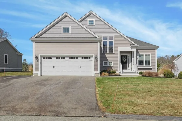 Property Slideshow image 2 of 42 | 46 rockwood ln 46, Upton, MA, 01568