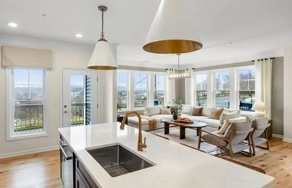 Property Slideshow image 3 of 34 | 5 peters farm way 7107, Westborough, MA, 01581