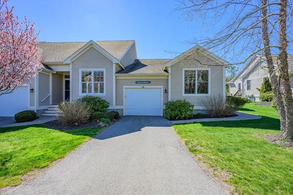 Property Slideshow image 2 of 39 | 118 grey hawk dr 118, Mashpee, MA, 02649