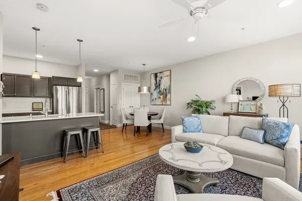 Property Slideshow image 2 of 22 | 2 mariners way 310, Plymouth, MA, 02360