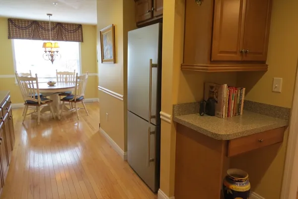 Property Slideshow image 3 of 39 | 877 auburnville way j4, Whitman, MA, 02382