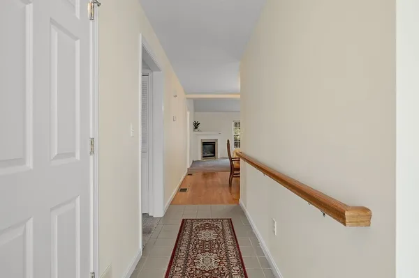 Property Slideshow image 3 of 24 | 3 quaker way 40, Westborough, MA, 01581