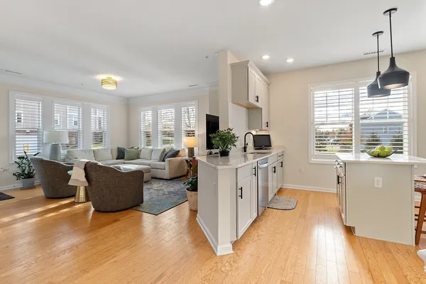 Property Slideshow image 3 of 32 | 2 francis dr 101, Andover, MA, 01810