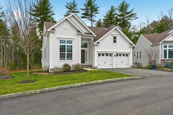 Property Slideshow image 2 of 42 | 110 glen ellen blvd 110, Millis, MA, 02054