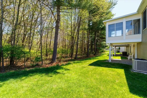 Property Slideshow image 3 of 37 | 14 angell brook dr 14, West Boylston, MA, 01583