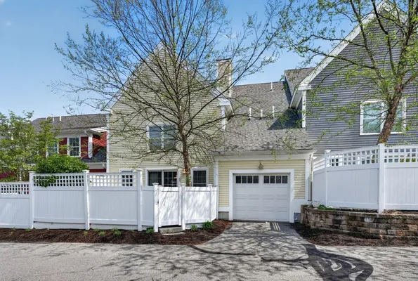 Property Slideshow image 3 of 41 | 15 hastings st 15, Hudson, MA, 01749