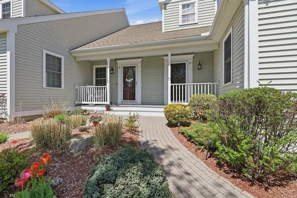 Property Slideshow image 3 of 39 | 6 ashton ln 6, Millbury, MA, 01527