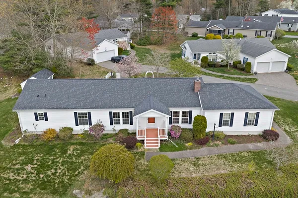 Property Slideshow image 2 of 42 | 6802 oak point dr, Middleboro, MA, 02346