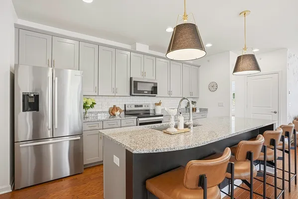 Property Slideshow image 3 of 41 | 8 jackson dr 8, Upton, MA, 01568