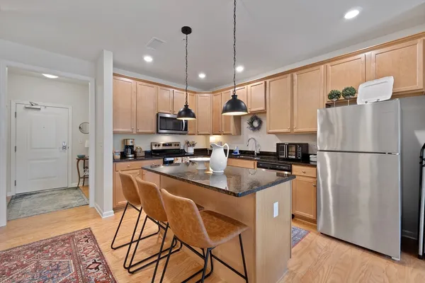 Property Slideshow image 3 of 36 | 4 francis dr 311, Andover, MA, 01810