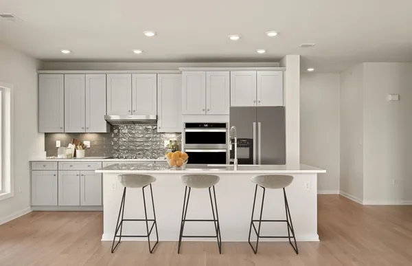 Property Slideshow image 2 of 28 | 320 martins lndg 2501, North Reading, MA, 01864