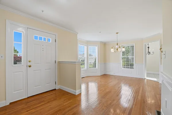 Property Slideshow image 3 of 41 | 70 orchard meadow dr 70, Shrewsbury, MA, 01545