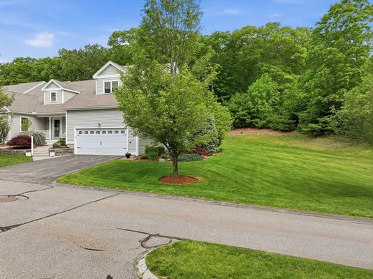 Property Slideshow image 2 of 38 | 2 ashton ln 2, Millbury, MA, 01527