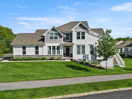 Property Slideshow image 2 of 41 | 7 hummingbird way 150, Methuen, MA, 01844