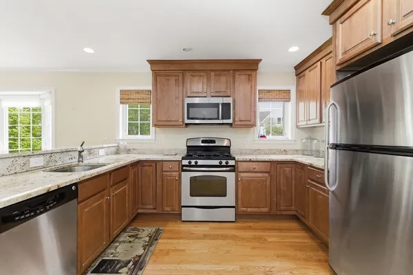 Property Slideshow image 3 of 25 | 15 midfield dr 15, Rockland, MA, 02370