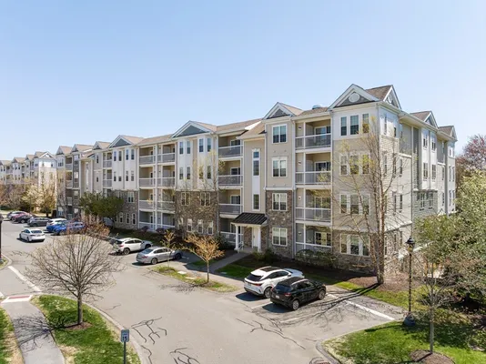 Property Slideshow image 3 of 27 | 57 augustus ct 4006, Reading, MA, 01867